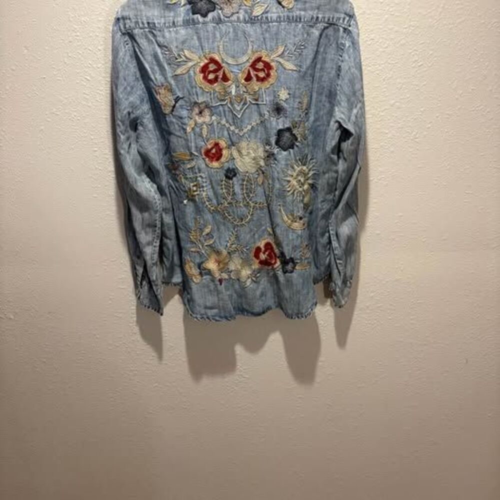 Kyla Seo Caite Sami Embroidered Denim Tencel Shirt Boho Celestial Moon Large